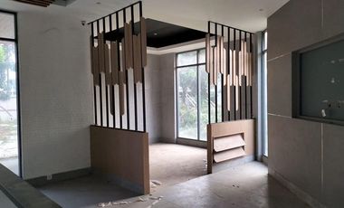 Disewakan Untuk Resto, Retail, Kantor , Luas 316m2 di TB Simatupang