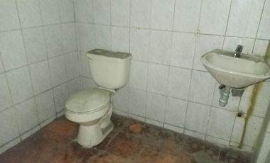 Bodega de alquiler en la Ave Juan Tanca Marengo, 120 m2, Conjunto de Bodega