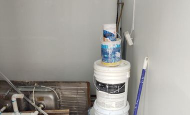 Amplio local comercial con cocina: restaurante, u oficina con area alimentos