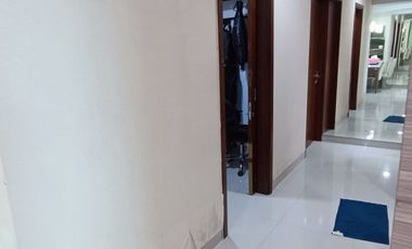 JUAL RENDAH - Apartemen 3BR dengan Balkon – Springhill Terrace, Oakwood Tower