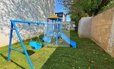 VENTA DE CASAS FRACC LAS LUNAS 3 CUAUTLANCINGO SALÓN DE USOS MÚLTIPLES  ÁREAS VERDES JUEGOS INFANTILES ROOF GARDEN CON PÉRGOLA  CERCA DE PUERTA 3 de VW