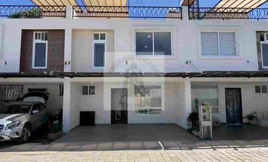 VENTA DE CASAS FRACC LAS LUNAS 3 CUAUTLANCINGO SALÓN DE USOS MÚLTIPLES  ÁREAS VERDES JUEGOS INFANTILES ROOF GARDEN CON PÉRGOLA  CERCA DE PUERTA 3 de VW