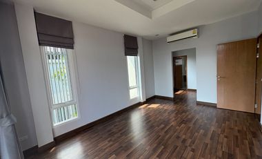 Prime Location on Kanchanaphisek Ring Road — Only 5 Minutes to Fashion Island! For Sale: Sena Park Grand Ramindra (62 sq.wah | Green Smart Design |