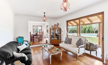 Casa Con Piscina, Quincho En Exclusivo Condominio De Limache