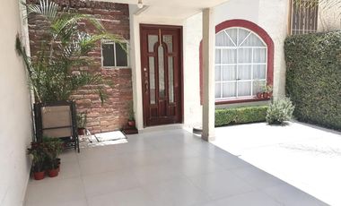 VENDO CASA 2 PLANTAS BONITA EN ECATEPEC