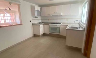 Con mantenimiento incluido octavo piso