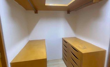 Con mantenimiento incluido octavo piso