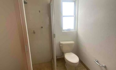 Con mantenimiento incluido octavo piso