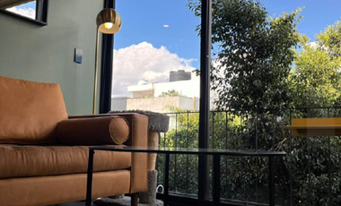 Pent-house en venta en Roma Sur, ideal para disfrutar de la tranquilidad y una hermosa vista arbolada.