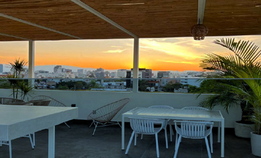 Pent-house en venta en Roma Sur, ideal para disfrutar de la tranquilidad y una hermosa vista arbolada.