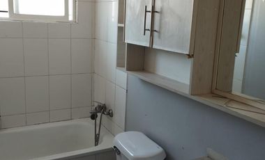 Casa de 2 Pisos 2 Dormitorios y 2 Baños – EN VENTA
