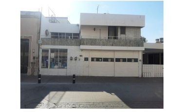 Gran Oportunidad excelente Casa en VENTA en Primo verdad zona centro con local comercial