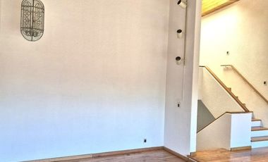 Casa en Renta, Ciudad Satelite, Circuito Novelistas, Naucalpan, Excelente Estados