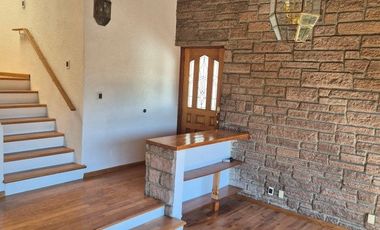 Casa en Renta, Ciudad Satelite, Circuito Novelistas, Naucalpan, Excelente Estados