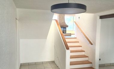 Casa en Renta, Ciudad Satelite, Circuito Novelistas, Naucalpan, Excelente Estados