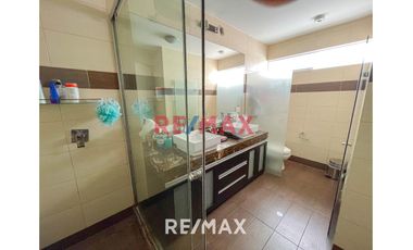 Vendo  Dúplex De 400 M² En Zona Residencial – Surco (Universidad de LIma, Vía Lactea)