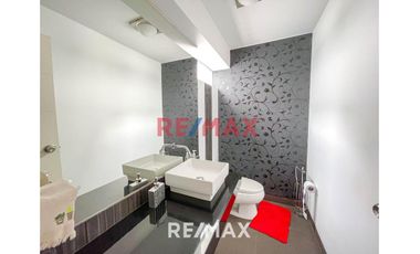 Vendo  Dúplex De 400 M² En Zona Residencial – Surco (Universidad de LIma, Vía Lactea)