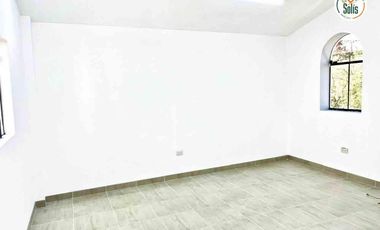 Casa de 3 Pisos en Venta