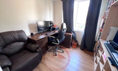 Casa venta 4 dormitorios, en condominio, Santa Marta de Huechuraba