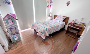 Casa venta 4 dormitorios, en condominio, Santa Marta de Huechuraba