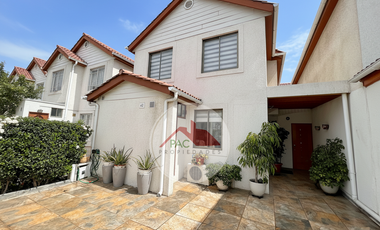 Venta casa 3 dormitorios en condominio privado, Pedro Fontova