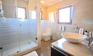 LOMAS EN EXCLUSIVIDAD 5D-6B- 2 SALAS ESTAR- PATIO-