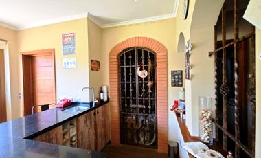 LOMAS EN EXCLUSIVIDAD 5D-6B- 2 SALAS ESTAR- PATIO-