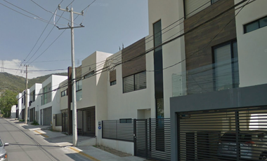 Casa en venta en Haciendas de La Sierra, San Pedro Garza García, Nuevo León CLJ.