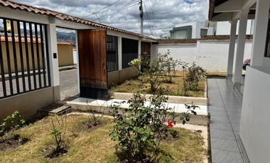 Venta de Casa, Urb. Silva & Silva, Sector El Cortijo, Guaranda