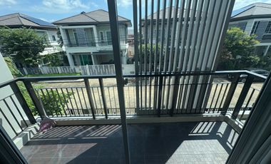 Prime Location on Kanchanaphisek Ring Road — Only 5 Minutes to Fashion Island! For Sale: Detached House at Sena Park Grand Ramindra (60 sq.wah