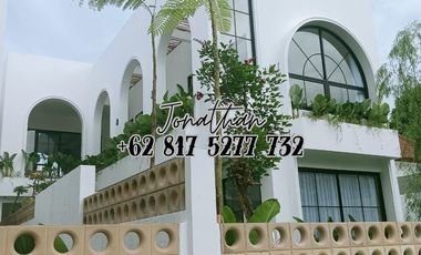 Brand New Luxury Santorini Villa 3 Kamar Tidur di Kayu Tulang Selatan Canggu - VSKHE