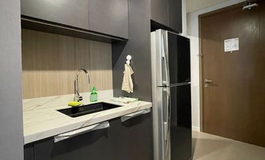 Yukata Suites 3BR Furnish Alam Sutera Tangerang Private Lift Murah