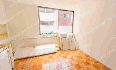 EDIFICIO COMERCIAL O MULTIFAMILIAR EN VENTA, SUR DE QUITO, AV. ALONSO DE ANGULO A 1 MINUTO DEL REDONDEL DE LA VILLAFLORA FRENTE AL BANCO INTERNACIONAL