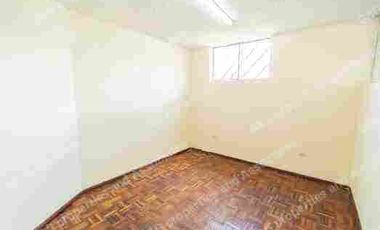 EDIFICIO COMERCIAL O MULTIFAMILIAR EN VENTA, SUR DE QUITO, AV. ALONSO DE ANGULO A 1 MINUTO DEL REDONDEL DE LA VILLAFLORA FRENTE AL BANCO INTERNACIONAL