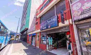 EDIFICIO COMERCIAL O MULTIFAMILIAR EN VENTA, SUR DE QUITO, AV. ALONSO DE ANGULO A 1 MINUTO DEL REDONDEL DE LA VILLAFLORA FRENTE AL BANCO INTERNACIONAL