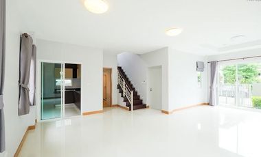 For Sale: Detached Houses at Sena Park Grand Ramindra (122 sq.wah | 6 Bedrooms | 6 Bathrooms | 4 Parking | Green Smart Design