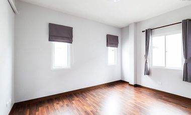 For Sale: Detached Houses at Sena Park Grand Ramindra (122 sq.wah | 6 Bedrooms | 6 Bathrooms | 4 Parking | Green Smart Design