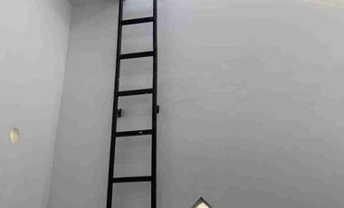 Rumah Mewah 2 Lantai di Colomadu dekat Solo Kota