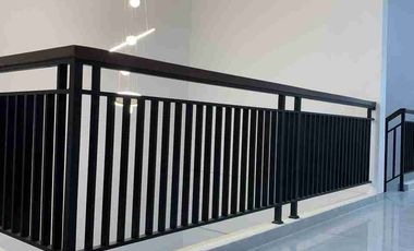 Rumah Mewah 2 Lantai di Colomadu dekat Solo Kota