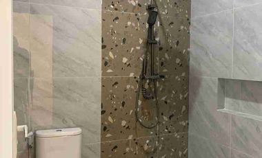 Rumah Mewah 2 Lantai di Colomadu dekat Solo Kota