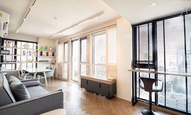 Beautiful Built-in! Private Corner Unit! Best View! For Sale: Chapter Chula–Samyan Condominium by Pruksa 45.78 sq.m | 2 Bedrooms