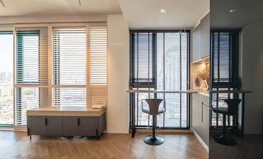 Beautiful Built-in! Private Corner Unit! Best View! For Sale: Chapter Chula–Samyan Condominium by Pruksa 45.78 sq.m | 2 Bedrooms