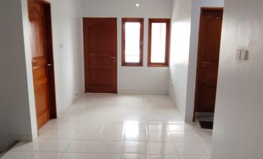 DISEWAKAN RUMAH 2 LANTAI SIAP HUNI DUREN SAWIT JAKARTA TIMUR