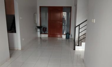 DISEWAKAN RUMAH 2 LANTAI SIAP HUNI DUREN SAWIT JAKARTA TIMUR
