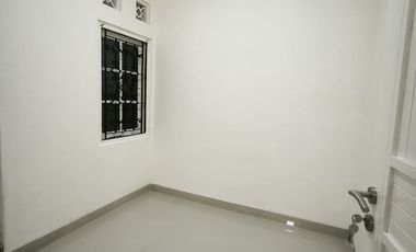 RUMAH DALAM PERUMAHAN DEKAT KAMPUS AMIKOM CONCAT