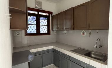 JARANG ADA ! SEWA RUMAH MEWAH DENGAN LINGKUNGAN ASRI DAN STRATEGIS DI CIGADUNG BANDUNG