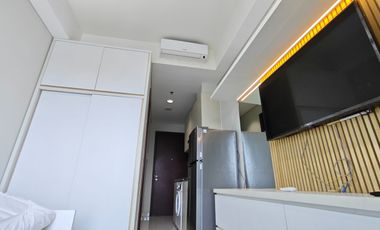 Apartemen Puri Mansion Disewakan Tipe Studio Favorit 21 m2 Kondisi Furnish Interior Estetik Senada Harga Termurah 24 Juta/Tahun