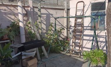 Arriendo de Gran Casa Familiar con Dos Departamentos Independientes en La Calera!