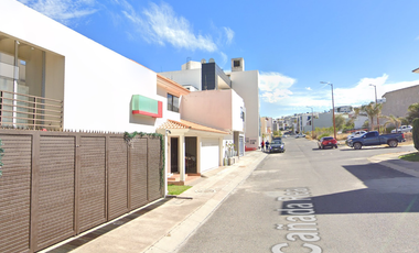 INVERSIÓN PATRIMONIAL: Residencia en Remate Bancario en Lomas del Tecnológico, SLP ¡Gana Plusvalía!