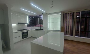 Departamento de arriendo alquiler en Cuenca Ave. Ordoñez lazo sector Hotel Oro Verde a pocos minutos del centro historico